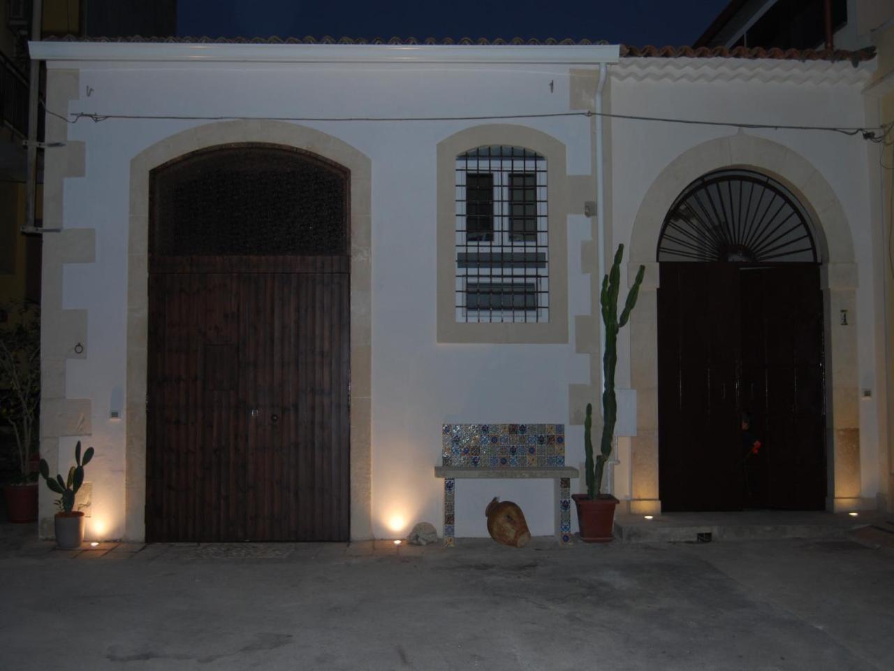 Villa La Carretteria, Ospitalita Siciliana Avola Exterior foto